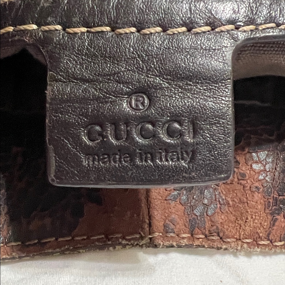 OVER-LOVED GUCCI SHOULDER BAG - PROJECT OR RESTORATION BAG - Picture 13 of 17